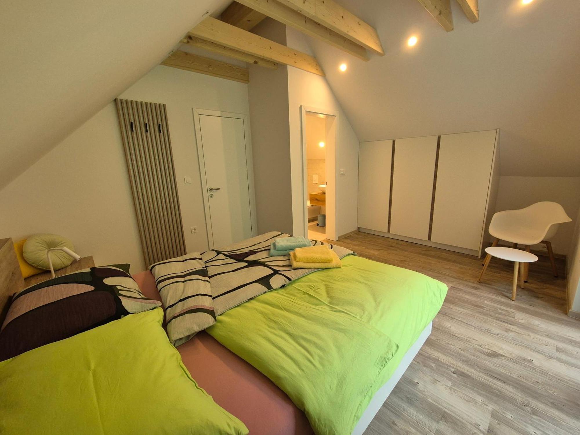 Hisa Oblak Apartment Гозд Мартулек Екстериор снимка